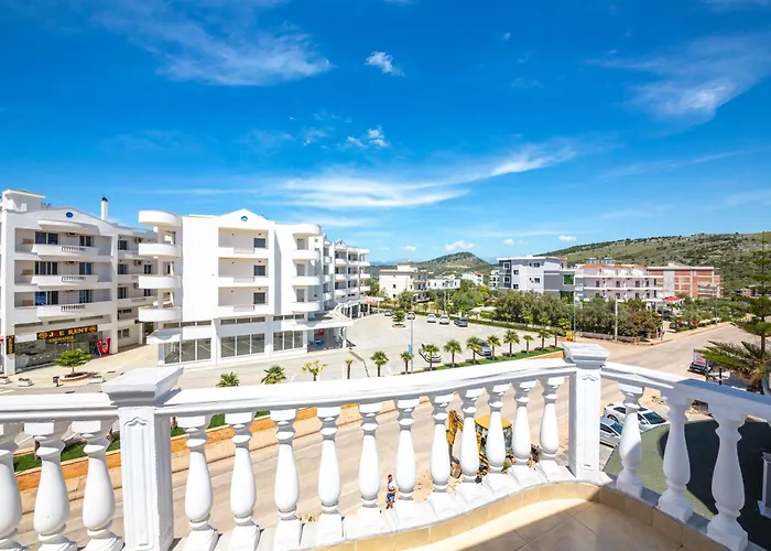 Hotel New Crystal 3*