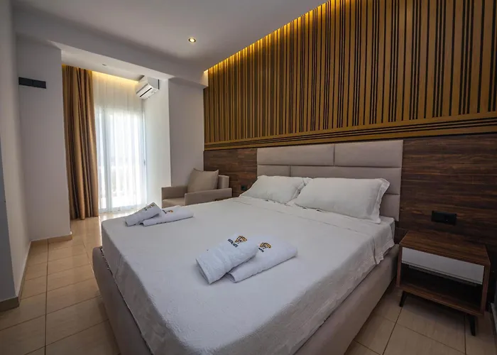 New Crystal Hotel